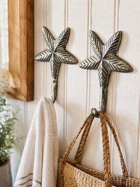 Set of 2 Cast Metal Starfish Wall Hooks Coastal Nautical Beach Décor